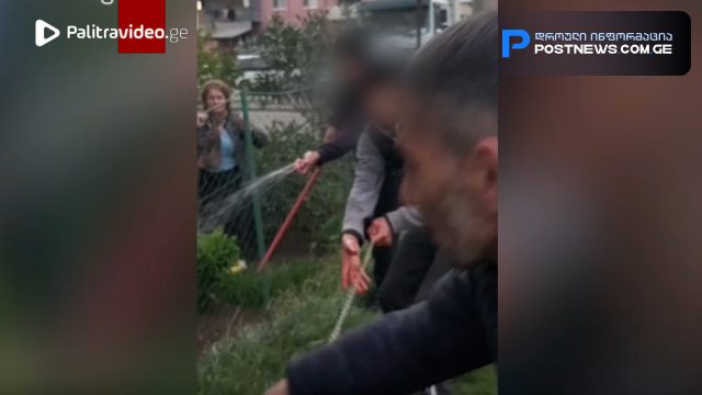 ისეთი გაბრაზებული ვარ! არავინ გამომიხტეთ, ჩემ თვალწინ მოხდა! ამ ვიდეოს ყველგან გავავრცელებ, რომ ყველამ ნახოს” – სოციალურ ქსელში შემზარავი კადრები ვრცელდება ვრცლად იხილეთ კომენტარში